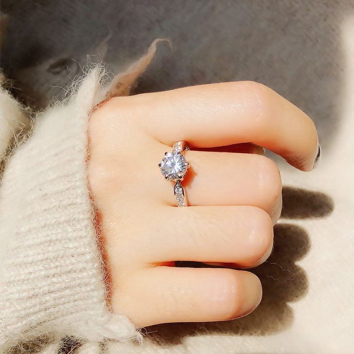 包邮2克拉六爪女钻戒指结婚对戒瑞士八心八箭...