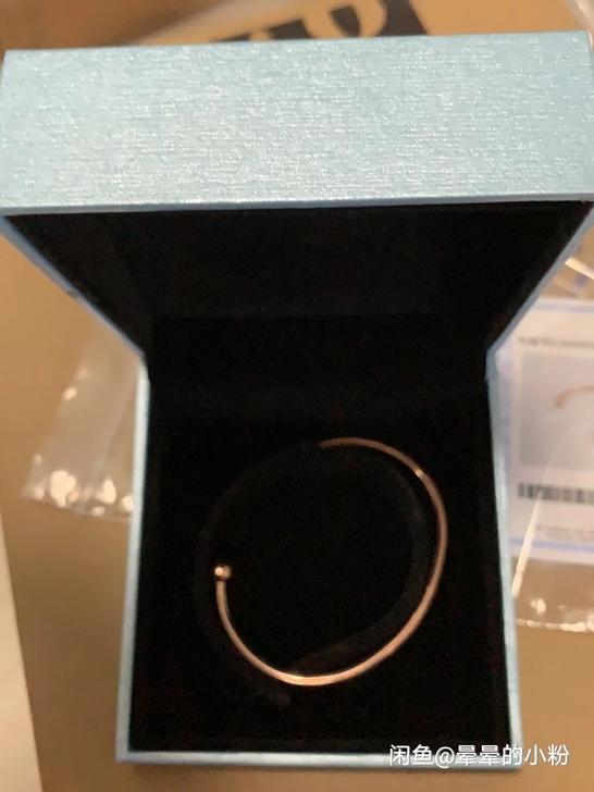 佐卡伊钻石手镯 全新包邮 不一定能及时回复...