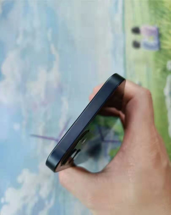 苹果12  国行 黑色 128g   自用...