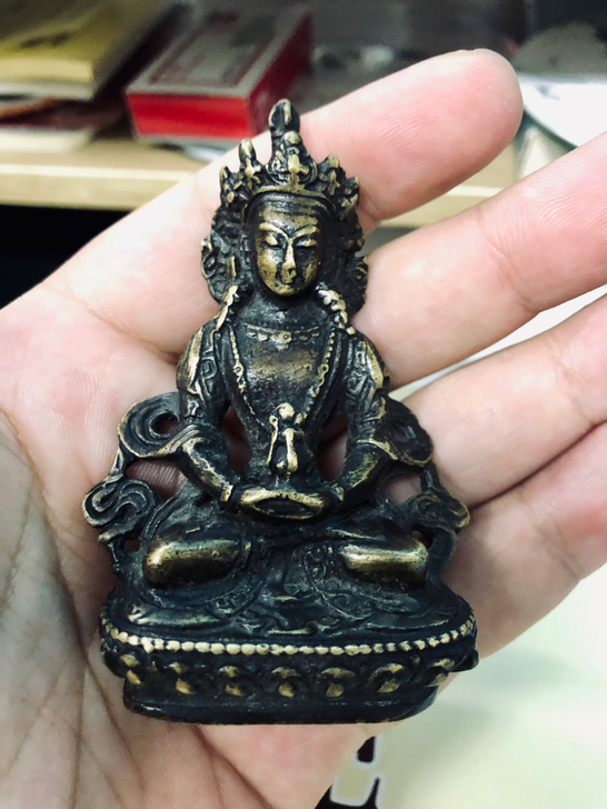 鎏金小佛，包浆细腻，开脸精细，手感相当好，...