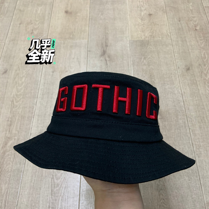 名创优品购入，当时为了买这个帽子得逛了六七...