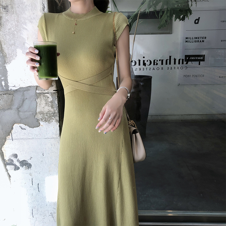 ByYou 秋冬赫本风纯色针织连衣裙绑带收...