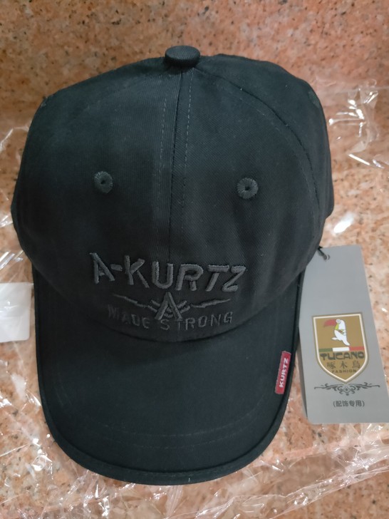 全新啄木鸟   杏色黑色各一顶  帽子  ...