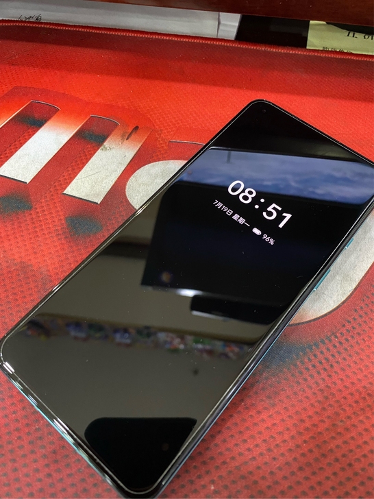 一加8t，最高配的12+256的不用考虑用...