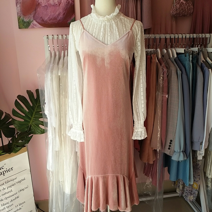 (全新带吊牌)原创丝绒吊带裙不规则设计感温...