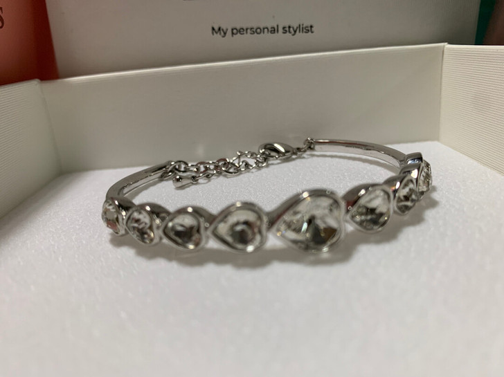 新款 银色钻石手镯