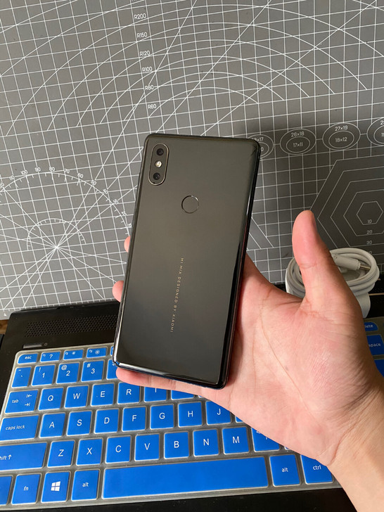 小米mix2s，6+64，无锁机，配件送小...