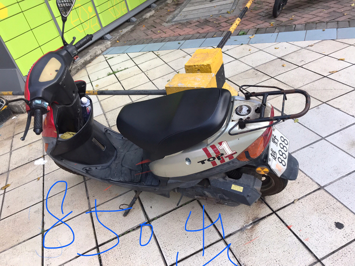 踏板摩托车,省油有力,使用方便,刹车系统好...