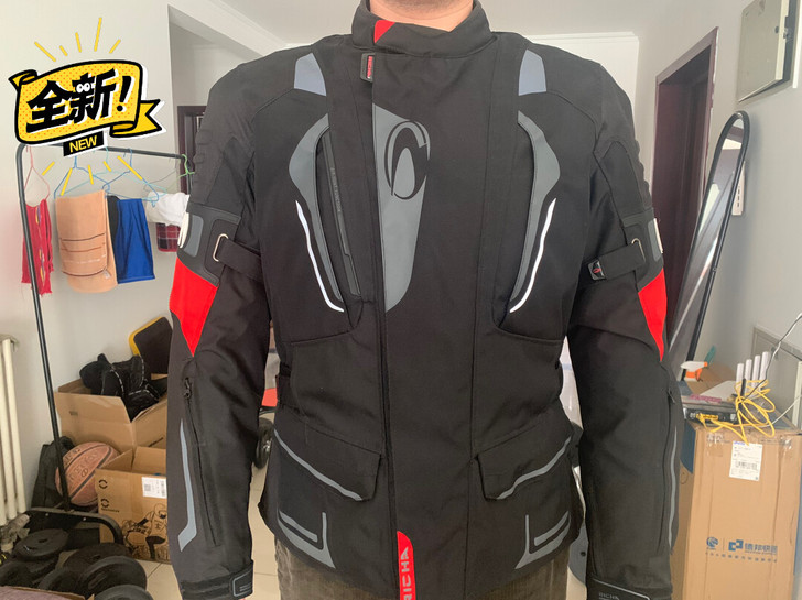 骑行服。 拉力骑行服。摩托骑行服。   出...