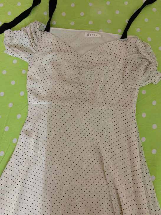 全新的,没穿过,仙女裙很适合去海边拍照穿哦!