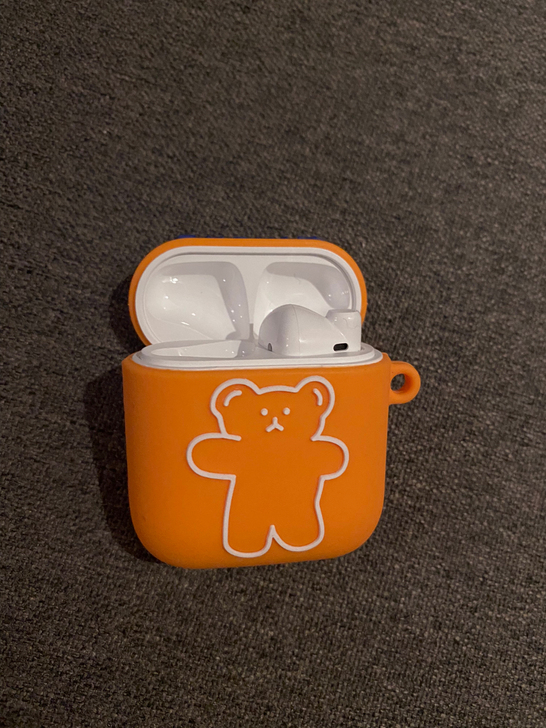 QCY耳机。右耳丢失只有左耳了，买来没多久...