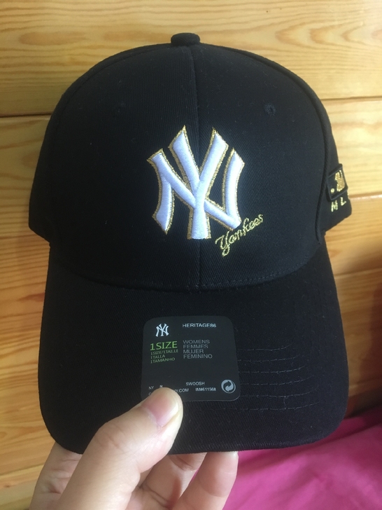 转让闲置MLB棒球帽（硬顶)，鸭舌帽，男女...
