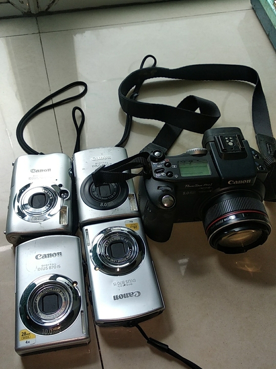 佳能数码相机,型号:2个IXUS870 I...