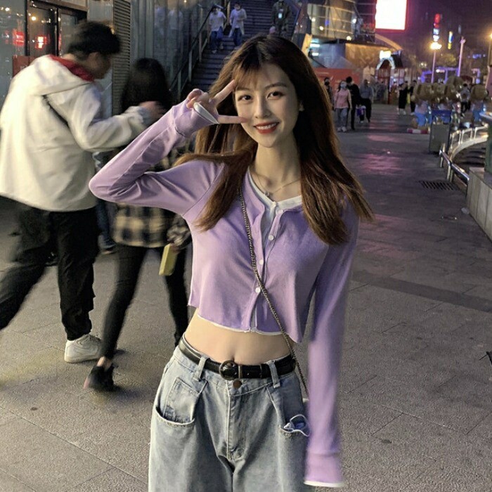 针织衫女春秋新款紫色上衣V领修身短款假两件...