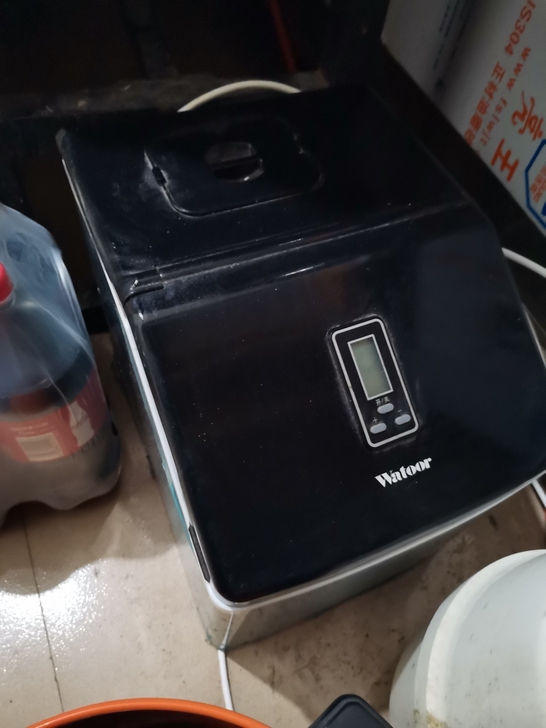 奶茶店制冰机，家用商用，闲置出售，新机68...
