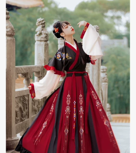 艺缕芙蕖 晋制汉服 很好看 一套五十,穿一...