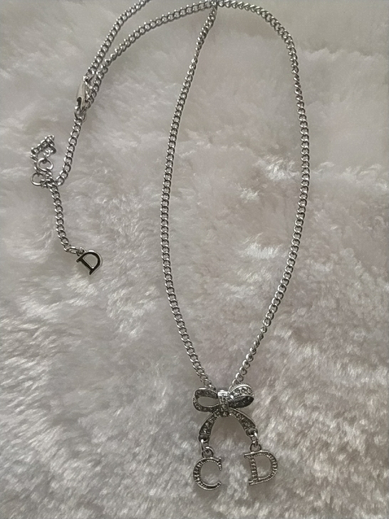 Dior 迪奥 银色蝴蝶水钻项链锁骨链 成...