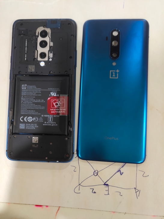 一加7tPro，手机成色新，充电口有点磨痕...
