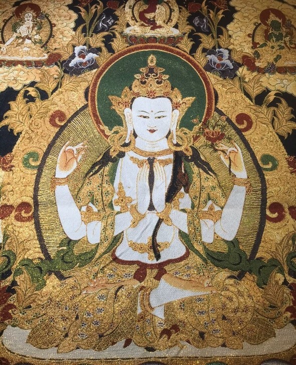 柜子放不下了，忍痛转让观音刺绣画！大姨去西...