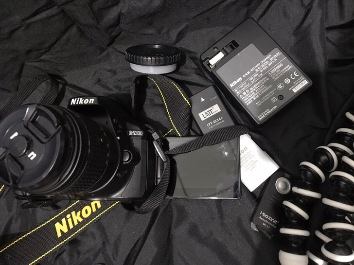 尼康D5300 单反  18-55mm人像...