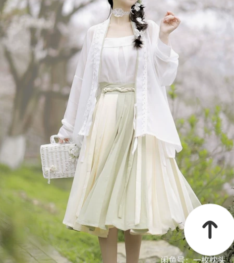 五五年原创汉服，抹茶奶盖 已绝版，图是闲鱼...