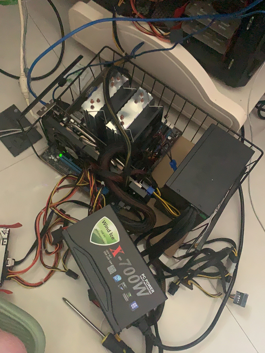 两台电脑拆了，要啥说话，目前显卡已经出了，...