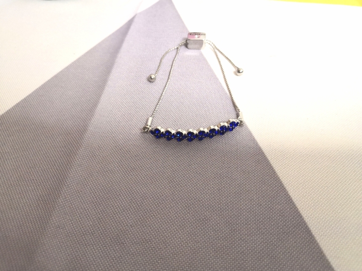 tahari 蓝宝石手链