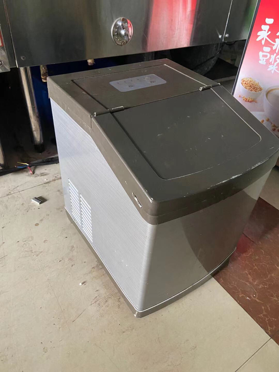 小型制冰机,手动加水,佛山发货,可自取,外...