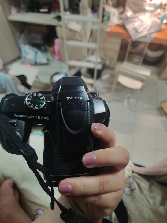 相机很好，不想要了，当时候实在网站买的，大...