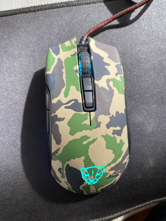 摩豹v70发光游戏鼠标