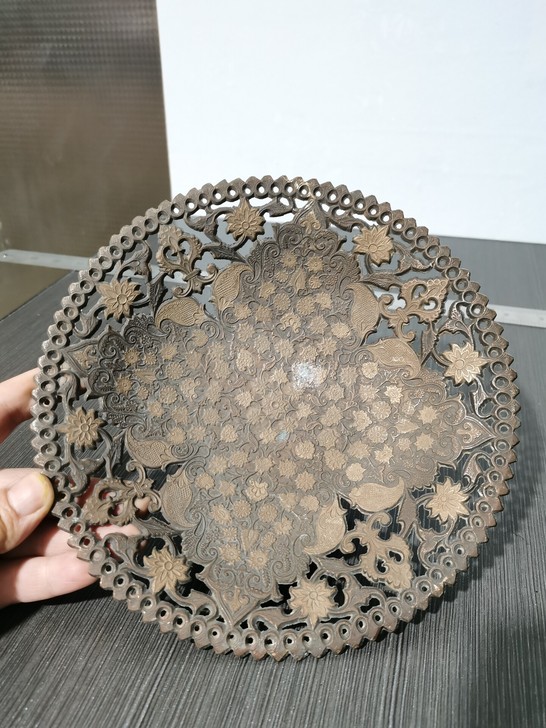 海外回流铜制镂空工艺赏盘，品相大小如图