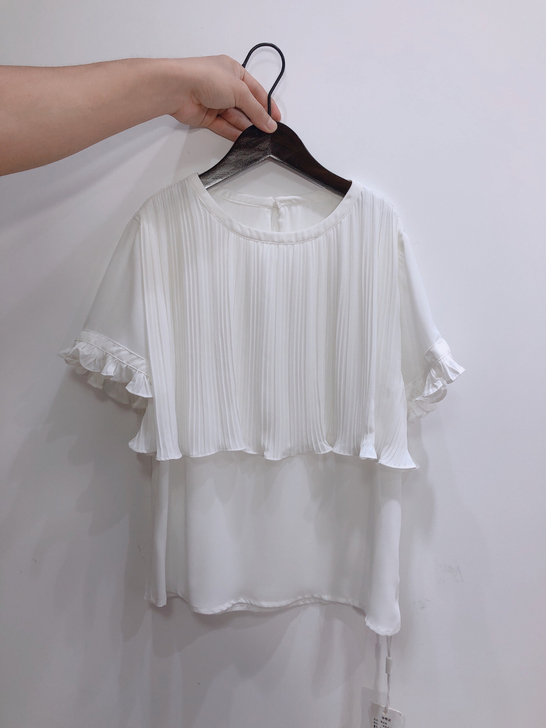 全新白色百褶雪纺衫110斤-120斤内穿