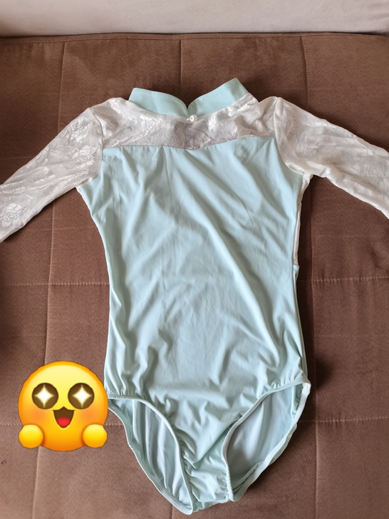 特别仙气的一款芭蕾舞服,谁穿都好看,显瘦啊...