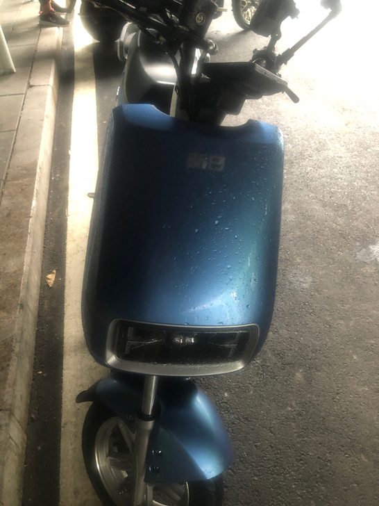 新日电动车，99新，证件齐全，石墨烯电池可...