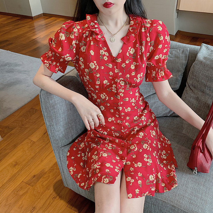 气质复古港风，碎花泡泡袖V领连衣裙女夏季温...