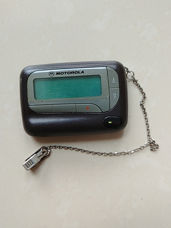 摩托罗拉 lx32 2000年手机没有普及...