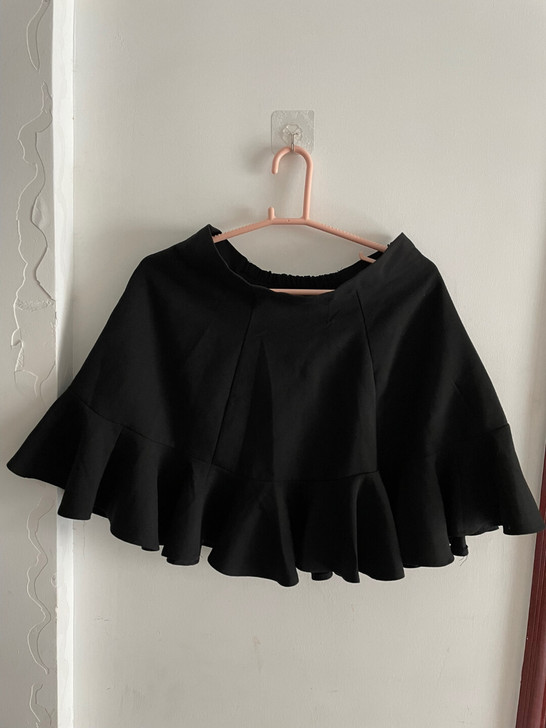 百褶伞裙。130-150斤，带安全裤。裙长...