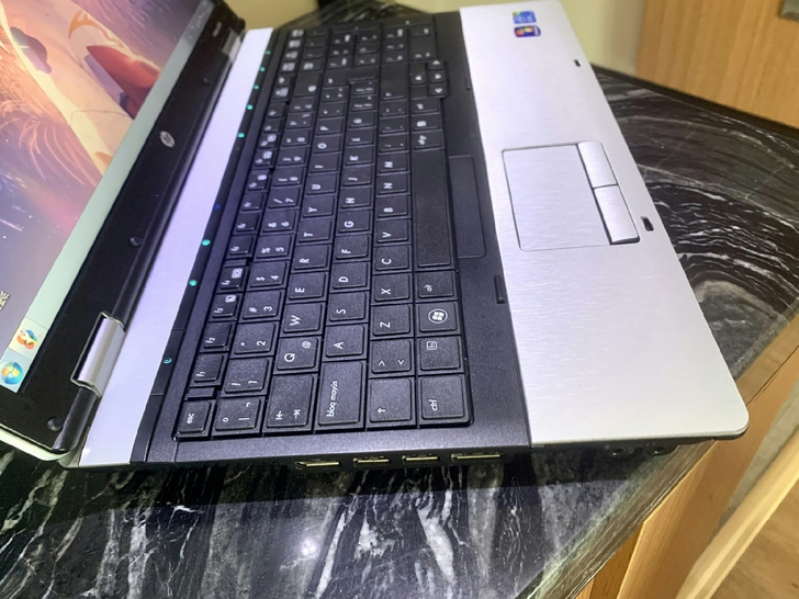 女生自用 九成新 15寸 大屏幕 个人转让...