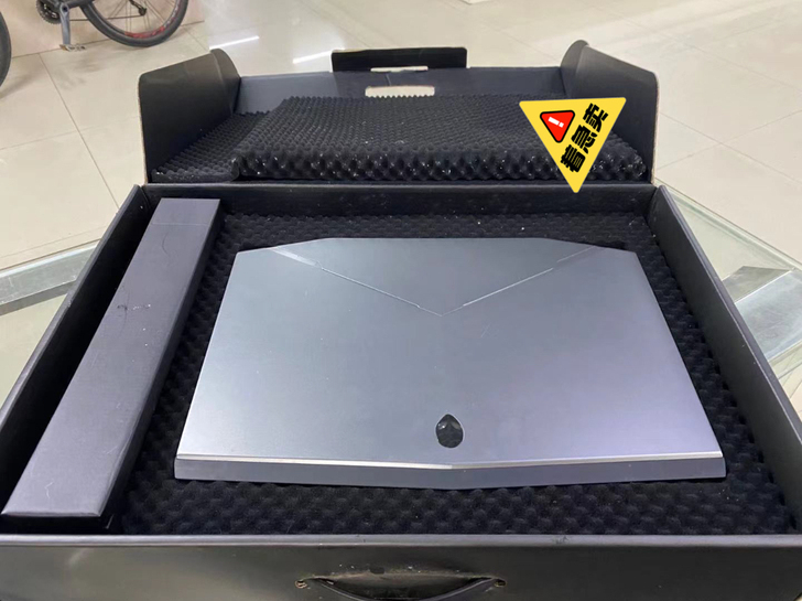 外星人高配笔记本，成色完美，任何游戏通杀，...