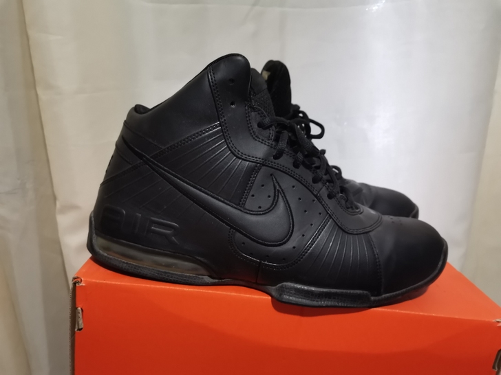 NIKE运动鞋,44码,基本全新