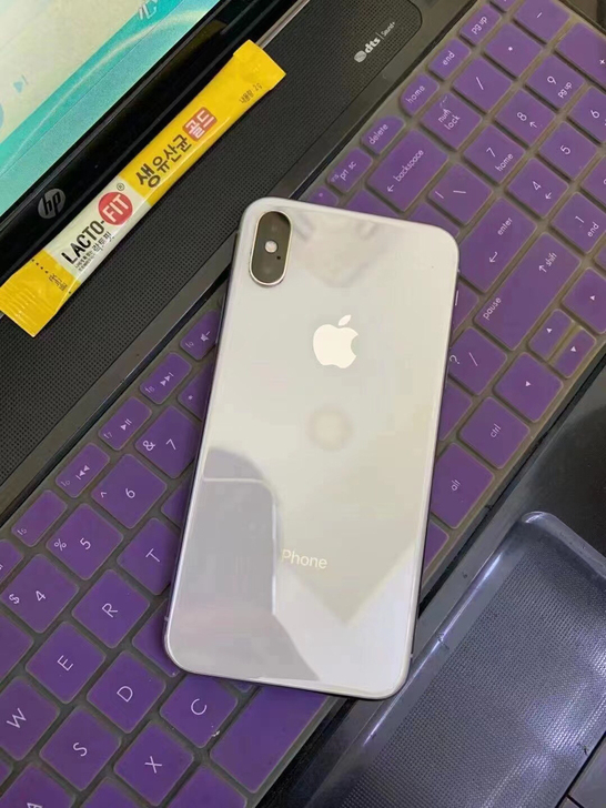 卖一台老婆自用的iPhone X 64G的...