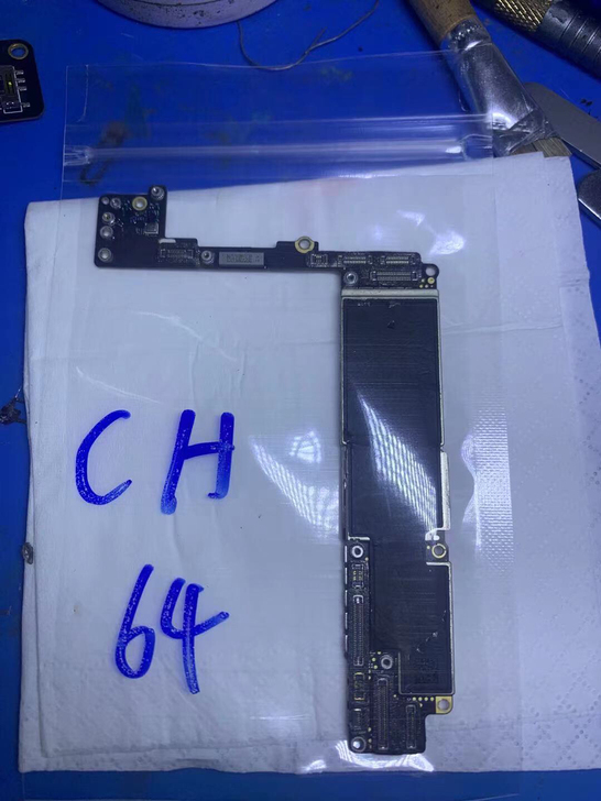 特价出一块苹果8plus主板 无指纹内存6...