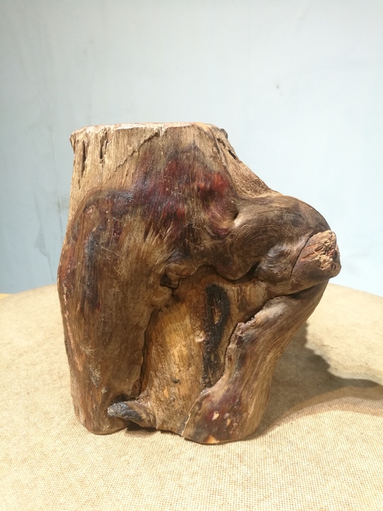 琥珀木精美物台摆件