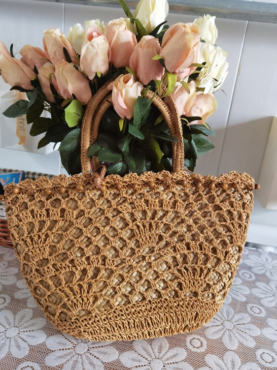 夏季手拎包，编织包闲置中，不是新的哈，包邮...