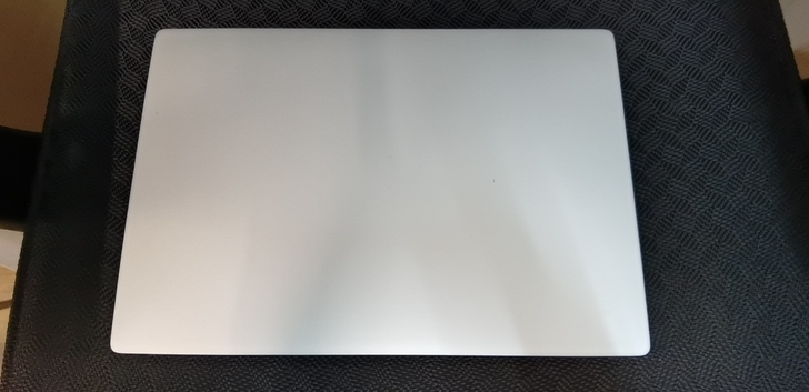 白菜价甩256g固态硬盘超薄轻便国行正品小...