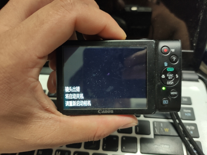 佳能a4000is  1600万像素 8倍...