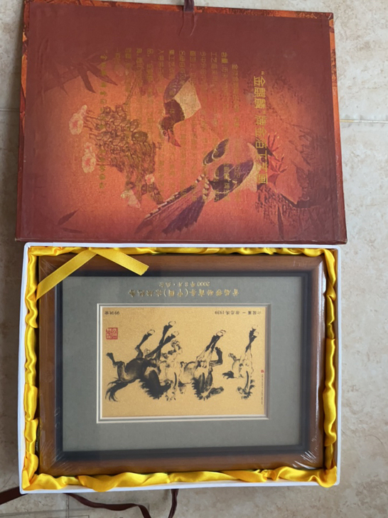 家里闲置金箔工艺画，喜欢私聊！全新