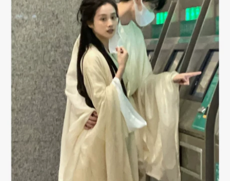 珍缕千禧寻汉服S码 穿过两次  低价回血出