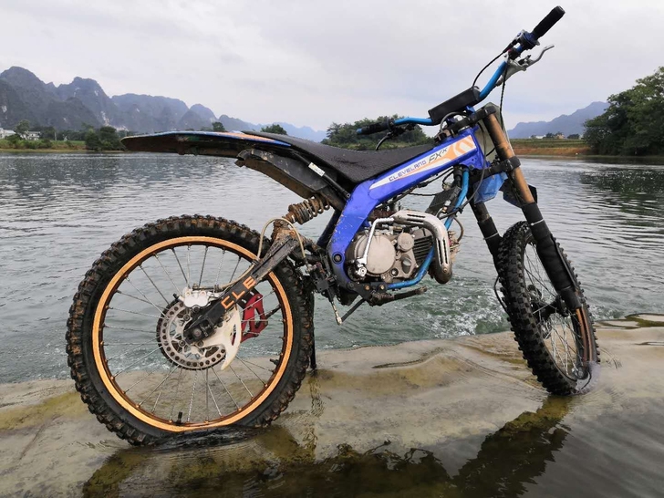 160CC  暴力越野摩托 给油就翘头  ...