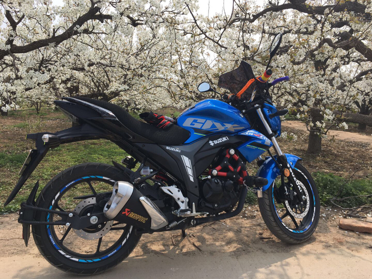 2019年9月车，安装了LED大灯，USB...